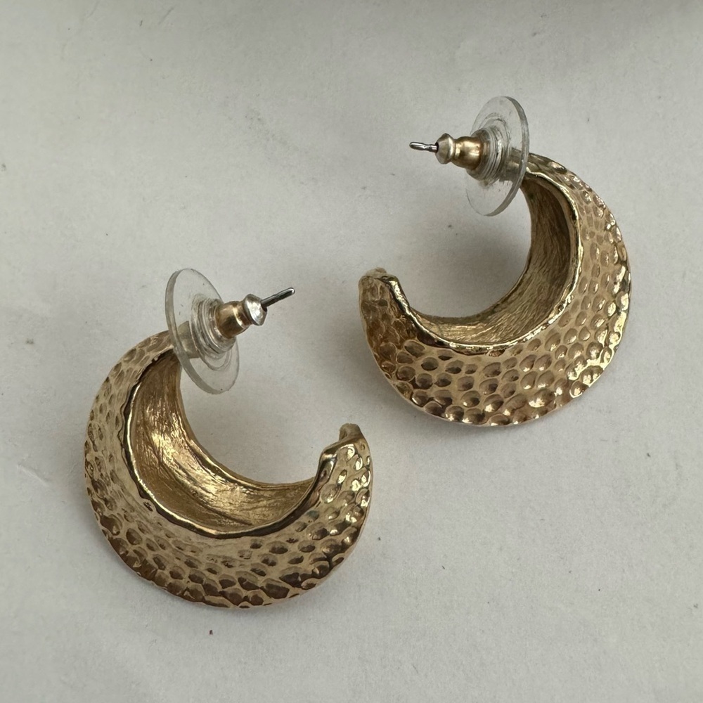 Signed KJL Hammered Gold Tone Hoop Earrings Kenneth J Lane Egyptian